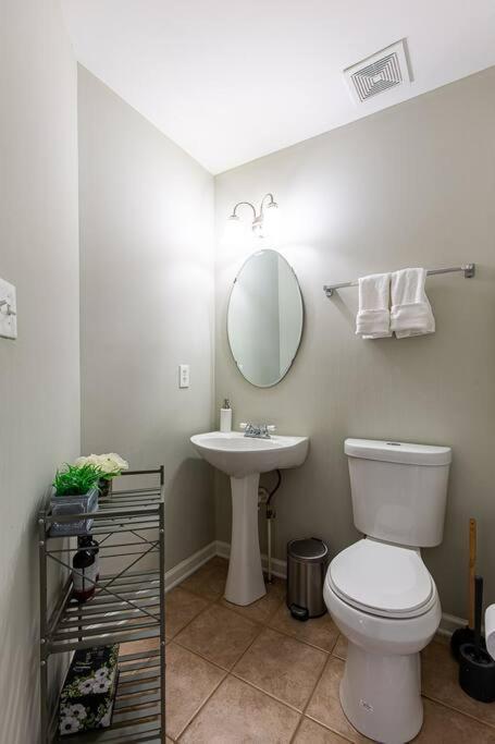 The Nest At Harmony Woods: Lux Dc Getaway + Office Villa Germantown Exterior photo